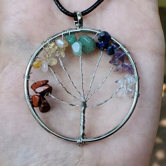 New Rainbow 7 Chakras Tree of Life Necklace - Picture 4 of 8